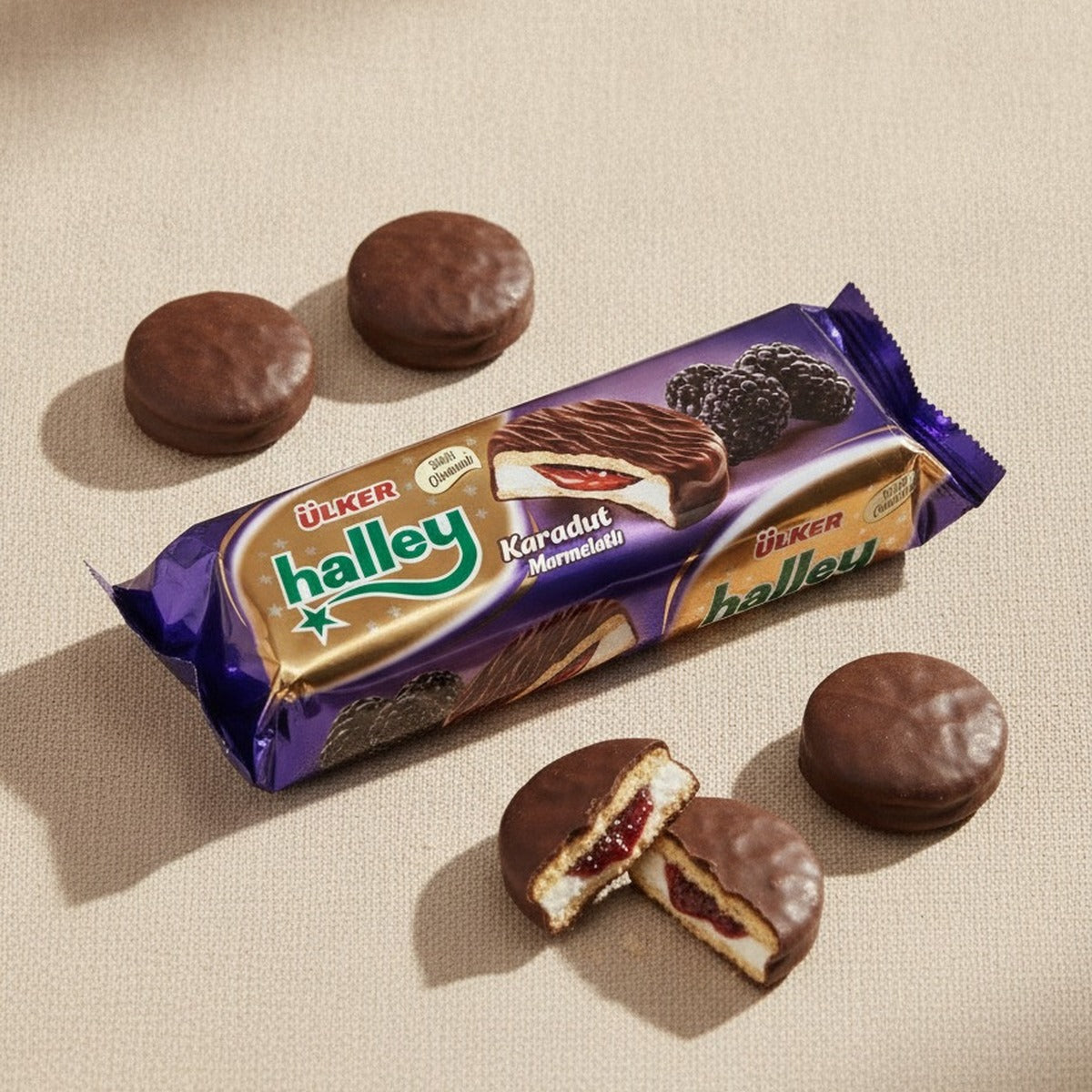 Ulker Halley Karadut — lifestyle 3